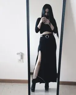 witchyfashion.tumblr.com