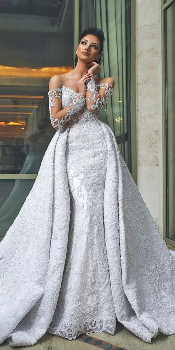 weddingdressesguide.com