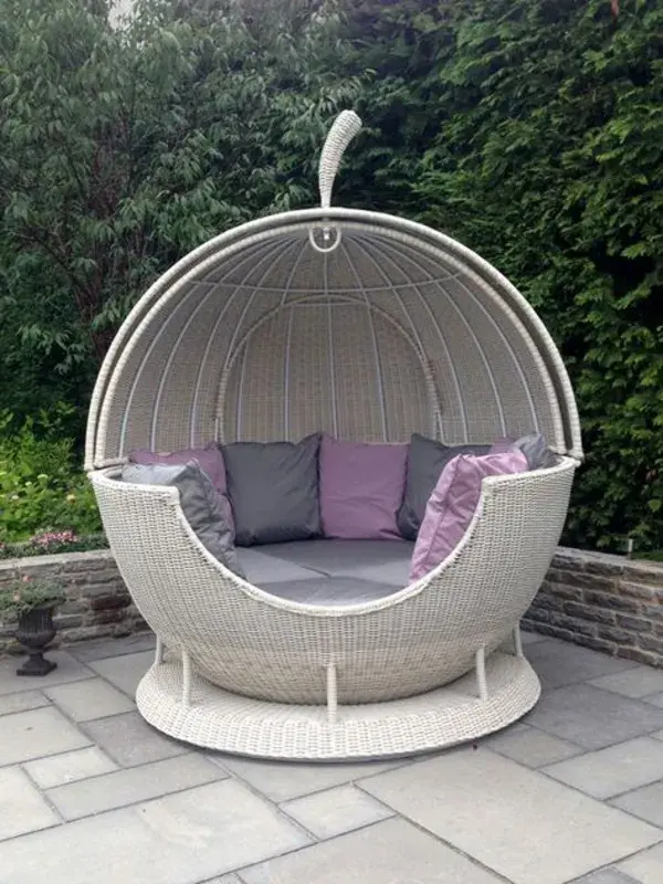 www.gardenfurniturecentre.co.uk