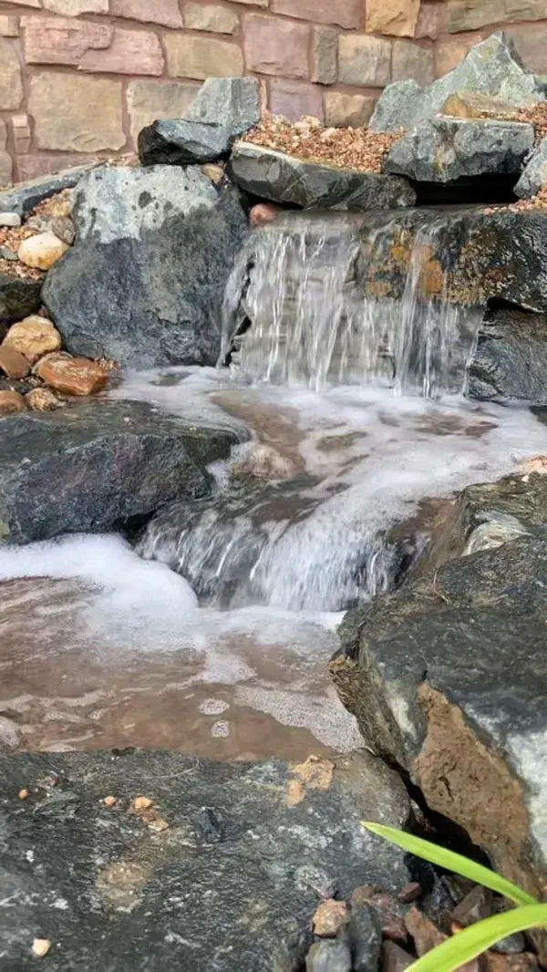 sawyerwaterscaping.com