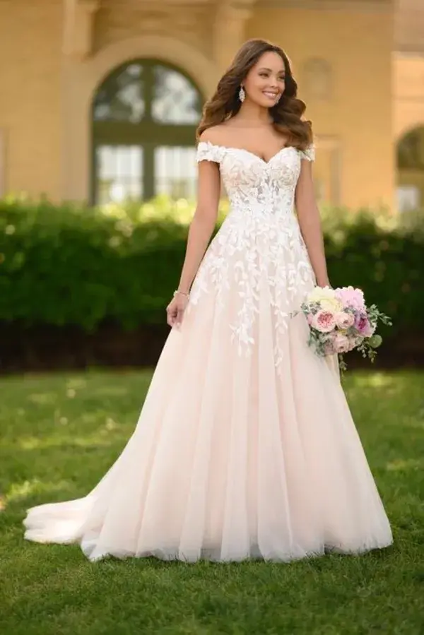 www.bellebridalmagazine.com