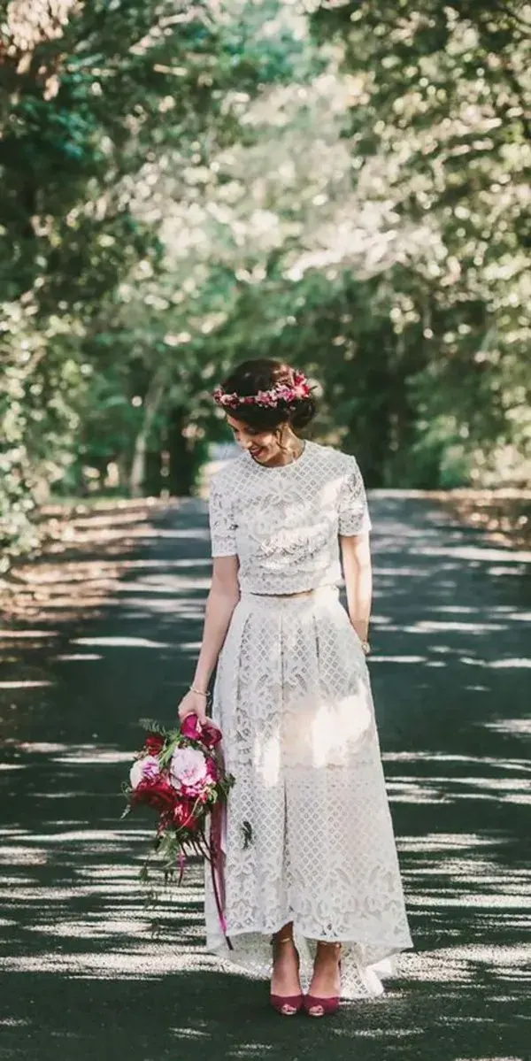 weddingdressesguide.com