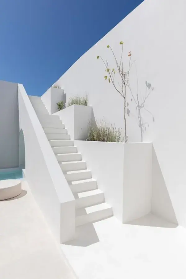 www.dezeen.com