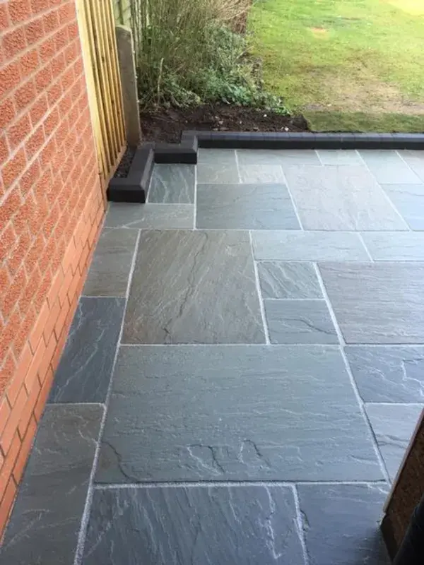 www.ethanmasonpaving.com