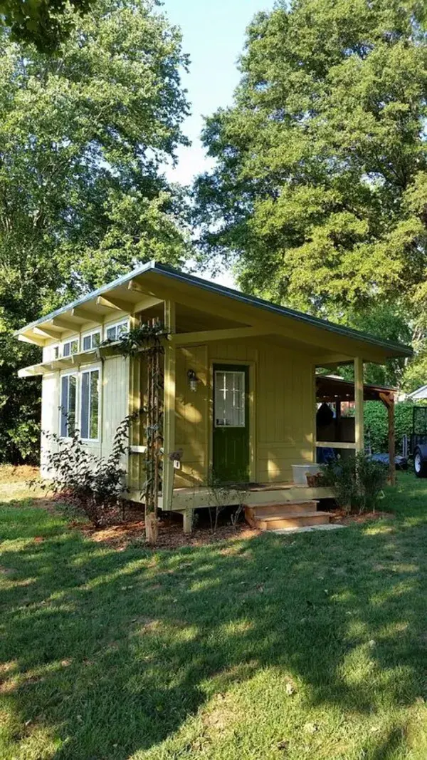 tinyhousetalk.com