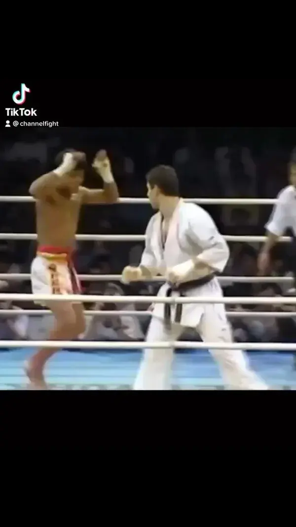 Karate vs Muaythai