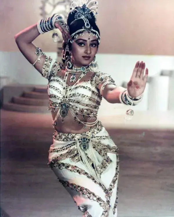 retrobollywood.tumblr.com