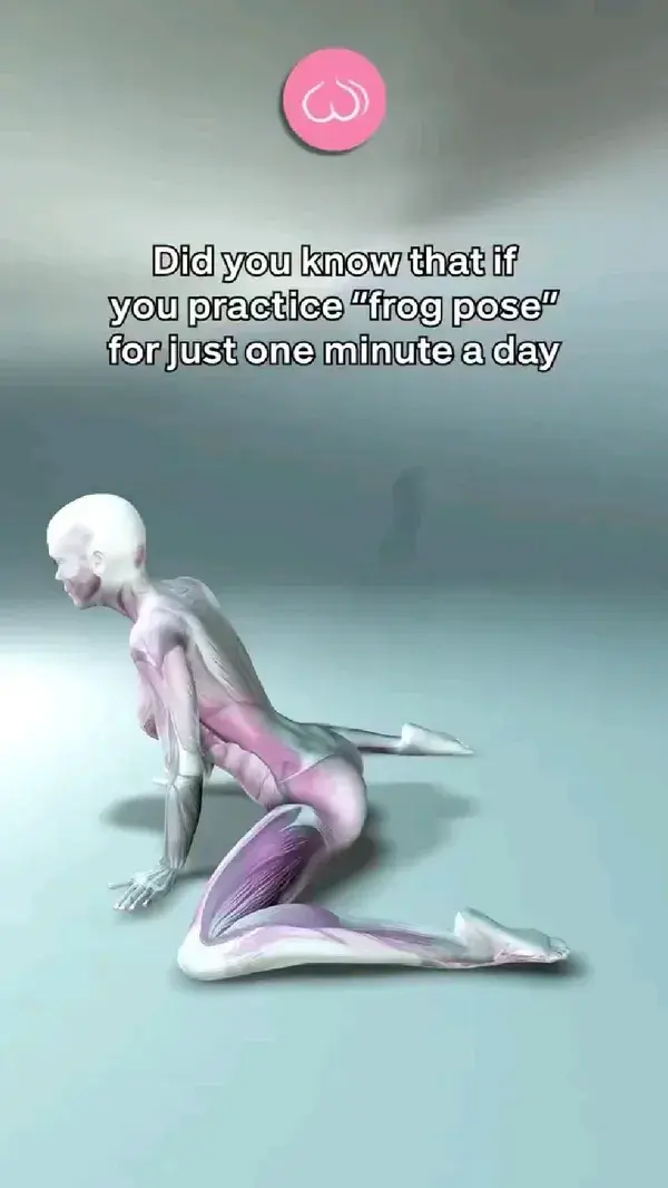 Do you know what 1 min of "frog pose" can do? |For more tips follow @glamcrazze at IG