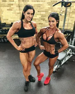 www.girlswithmuscle.com