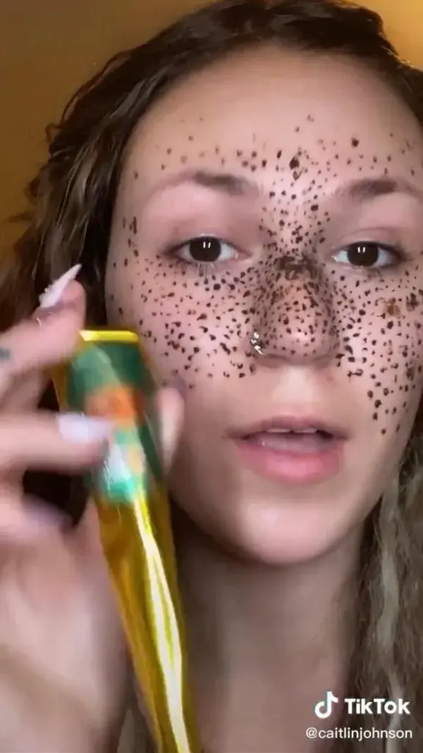 How to henna freckles 🤍