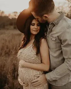 Couple Maternity Photos 