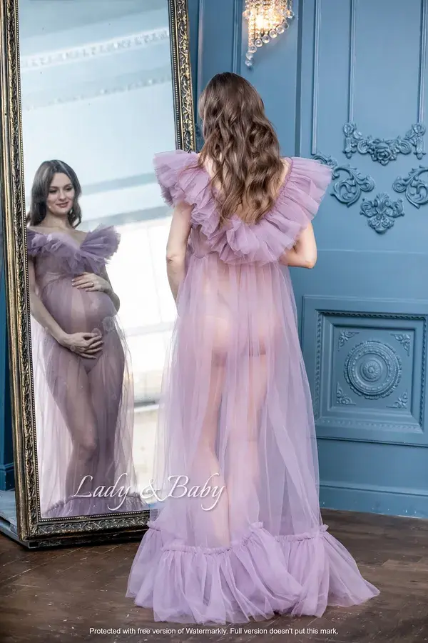 Maternity dress photo shoots tulle