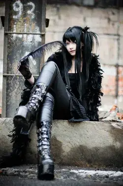 gothicdarling.tumblr.com