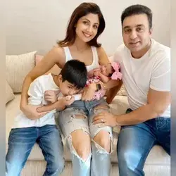 Shilpa Shetty Kundra's Daughter, Samisha Looks Adorbale In A Pink Outfit As She Steps Out With Mommy