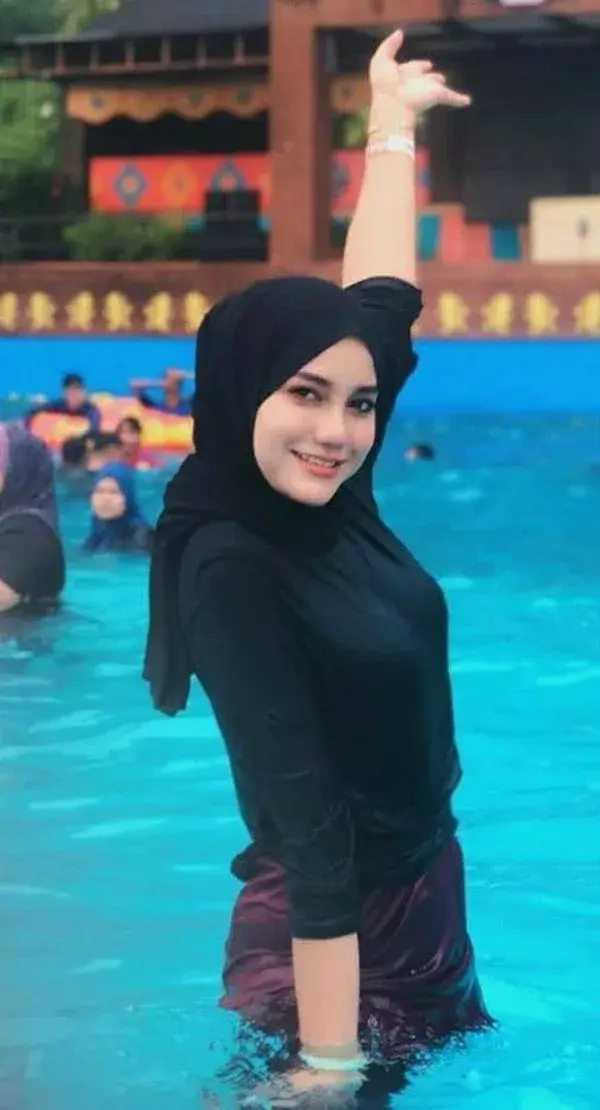 Most Beautiful Girl in Hijab - Stylewithme