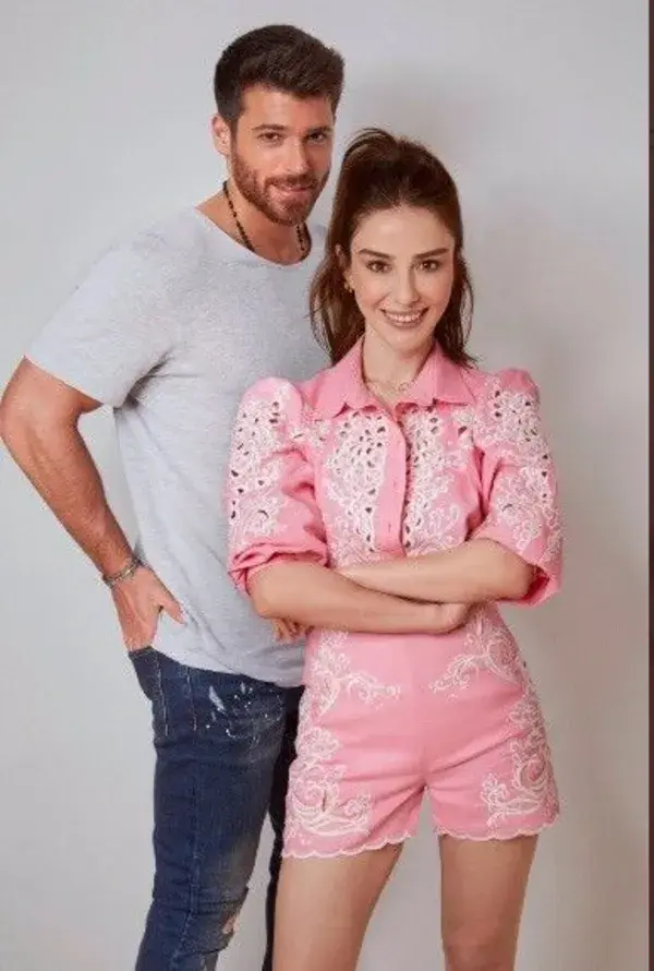 Can Yaman - Ozge Gurel