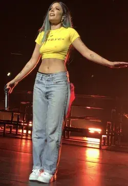 halsey on stage 