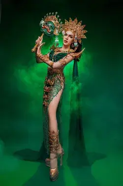 🇰🇭 CAMBODIA 🇰🇭
Miss Queen Cambodia 2022 candidate in her fantasy costumes ⚜️ កម្ពុជា⚜️