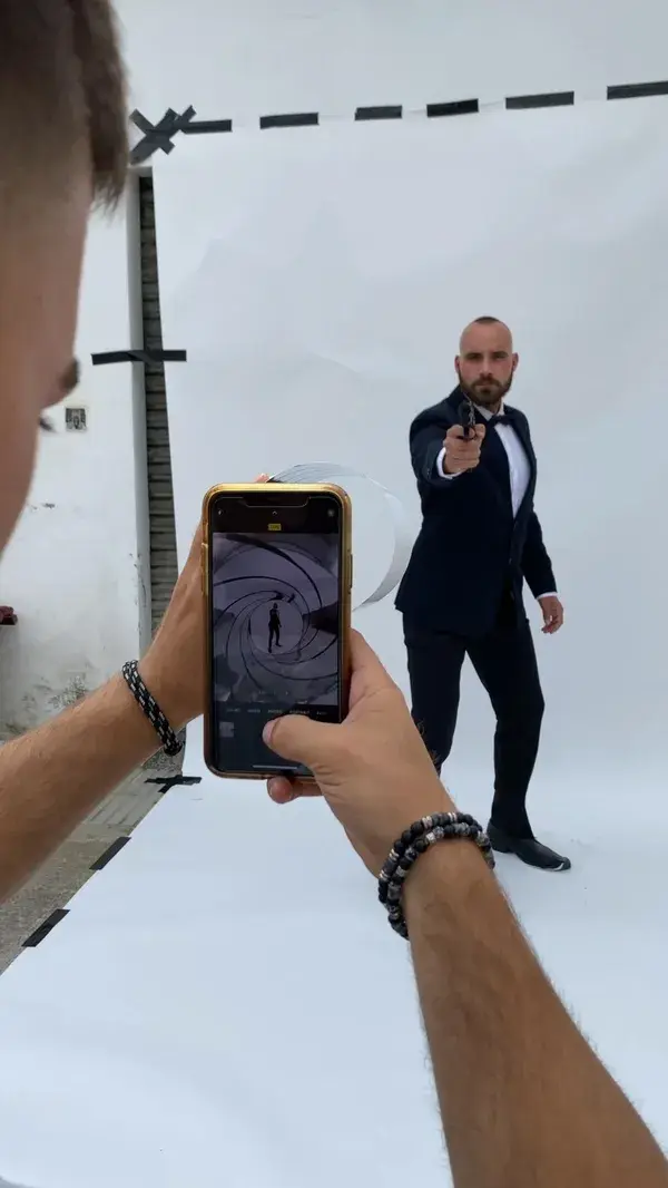 007 Shooting with Phone 📱