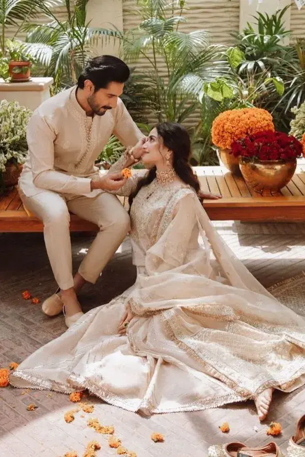 Sana Javed and Bilal Ashraf Beautiful Pictures Wedding Dress White and Gold