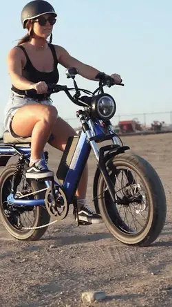 28 MPH Electric Fat Tire Bike: Scorpion by Juiced Bikes | Moped meets E-bike