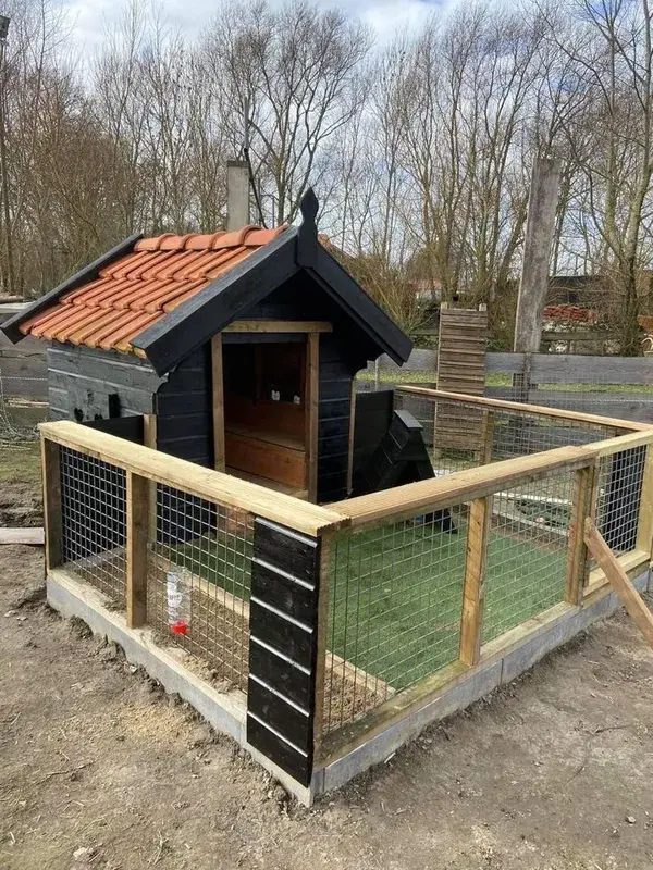 Under Stairs Dog House Ideas to Keep Your  Cute Puppy Warm This Winter