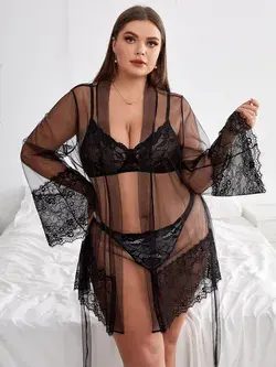 Plus Floral Lace Lingerie Set With Sheer Mesh Robe
