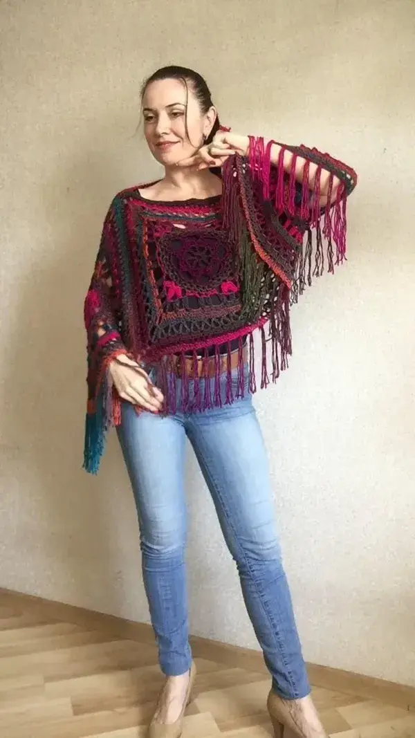 Most Beautiful Trendy And Latest Crochet Work Poncho Design Collection For Women 2021-2022