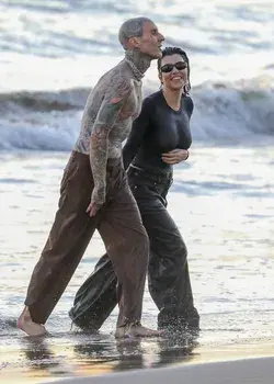Kourtney Kardashian And Travis Barker Recreate Beach Engagement