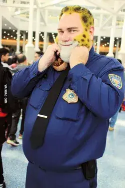 This guy cosplayed as Office Clawhauser from Zootopia.