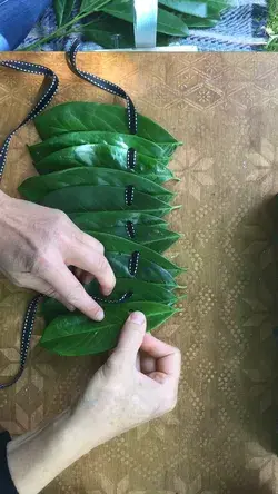 Make a leaf crown in 5 minutes..