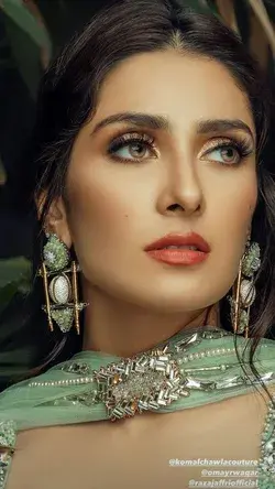 Ayeza khan