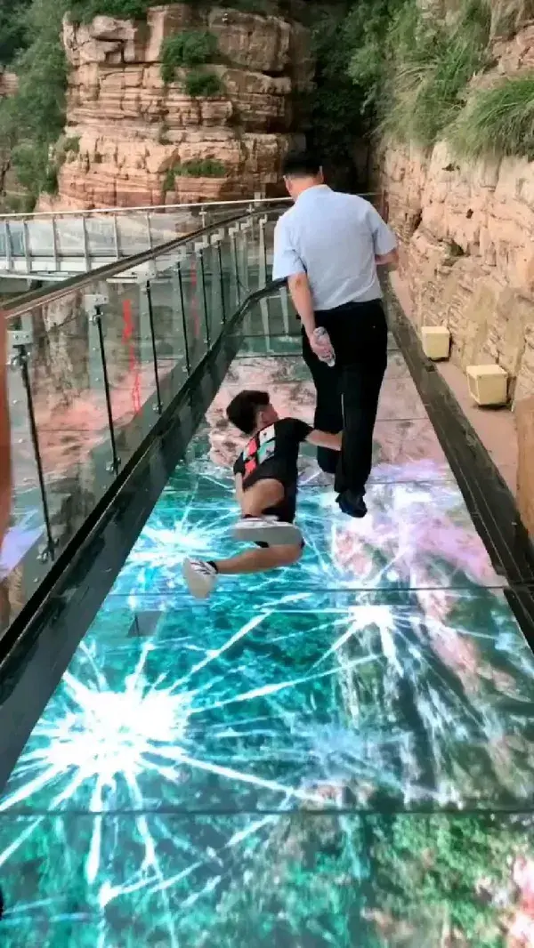 Amazing Floor