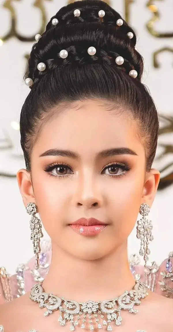 Khmer beauty 🇰🇭
💞Loar Hours💞