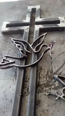 How To Make Small Welding Projects From Scrap #Trends in metal art, #welding crafts, #black metal a