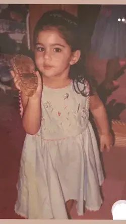 Sara Ali Khan childhood pic