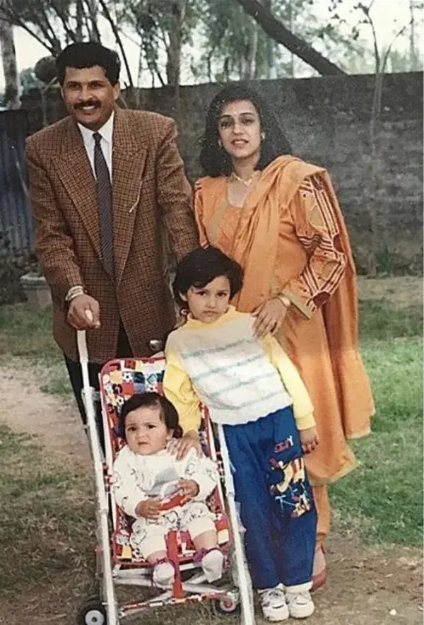 Parineeti childhood 