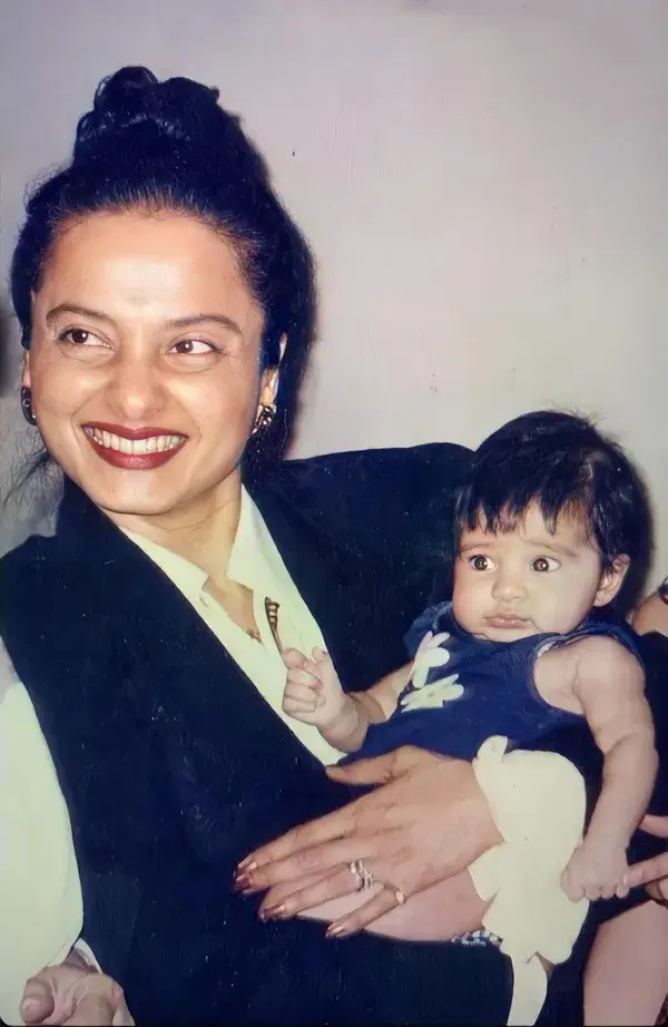 Rekha and baby Ananya Panday