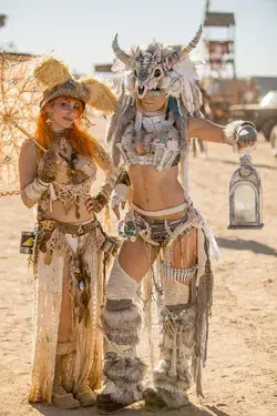 www.steampunkartifacts.com