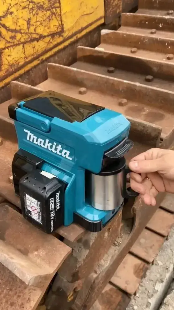 Makita Cordless Coffee Maker