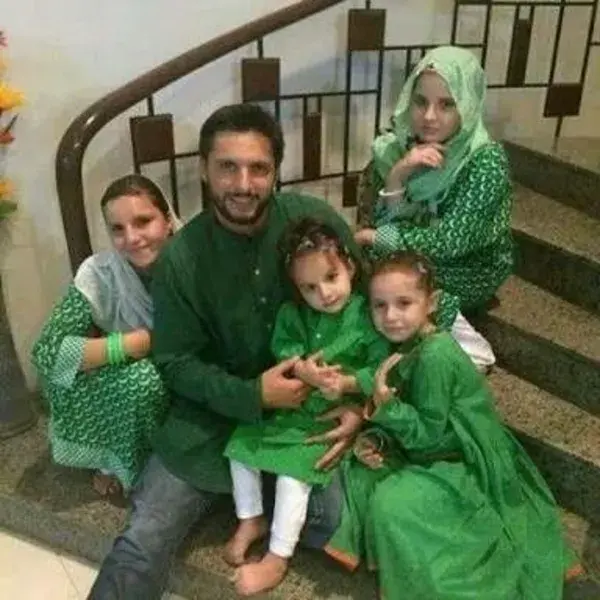 Pakistani Circketer Shahid Khan Afridi Blessed With A Baby Girl