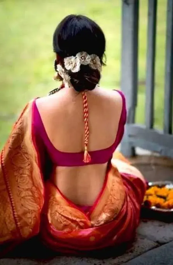 backless saree