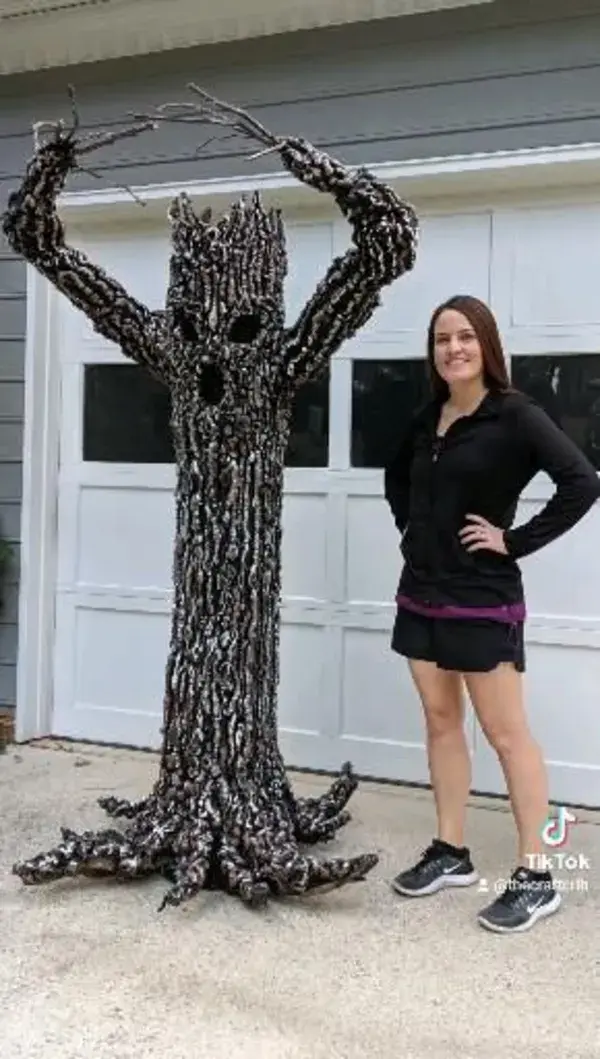 Halloween DIY Creepy Tree