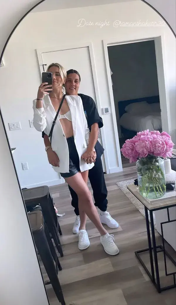 Kristie Mewis & Sam Kerr