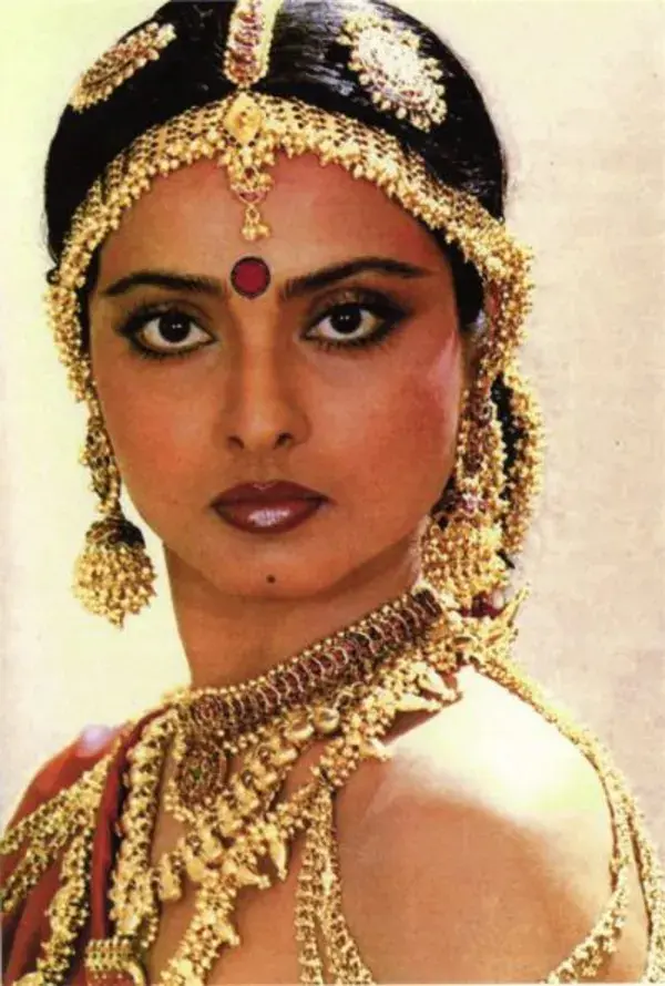 retrobollywood.tumblr.com