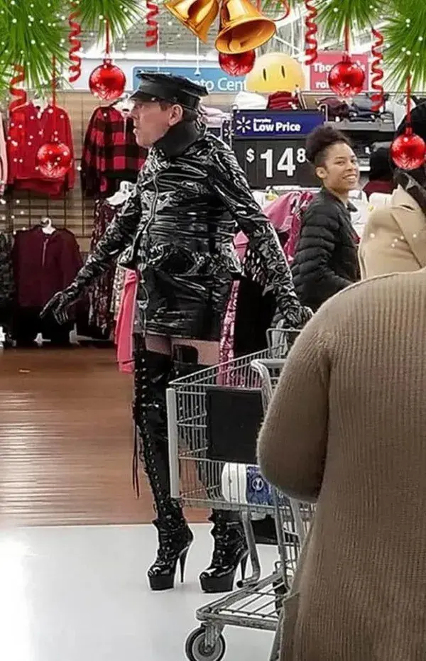 www.peopleofwalmart.com