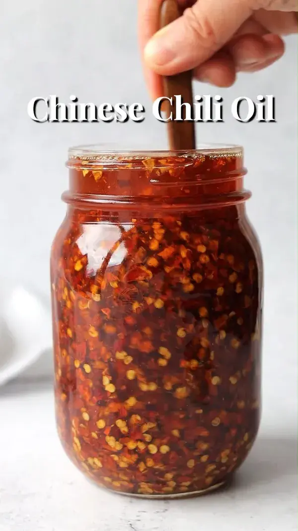 Easy Aromatic Chinese Chili Oil