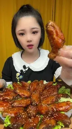 ASMR & MUKBANG