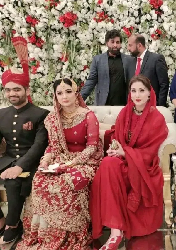 PMLN MPA Sania ashiq husband name and sania ashiq wedding picture #Saniaashiq #maryamNawazSharif