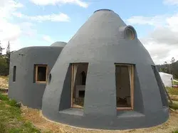 www.earthbagbuilding.com